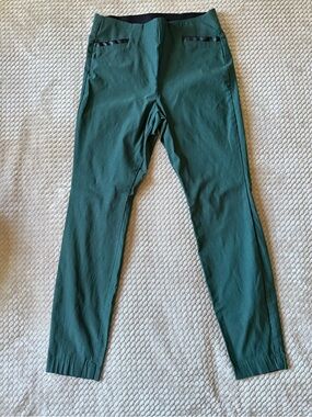 Violets & Roses- Dark Green Skinny Cropped Pants